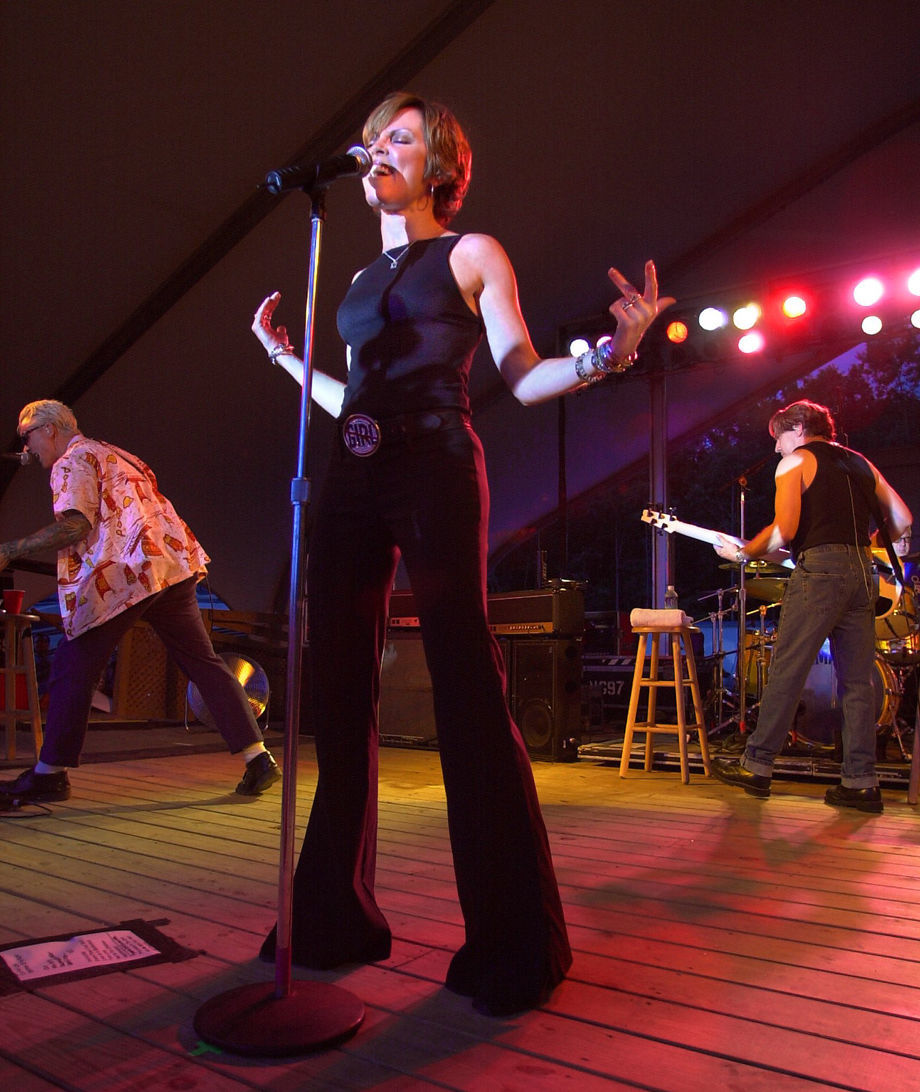 2001 Pat Benatar